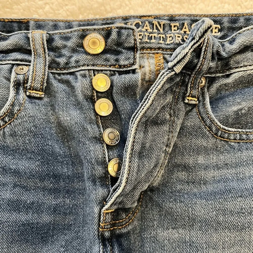 American Eagle Womens Skirt 0 Medium Wash Denim Button Fly Distressed Frayed Hem